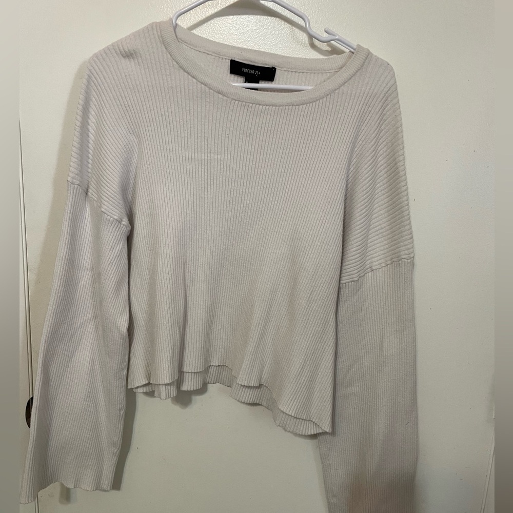 Forever 21+ white pullover ribbed wide sleeve semi cropped sweeter 3x
